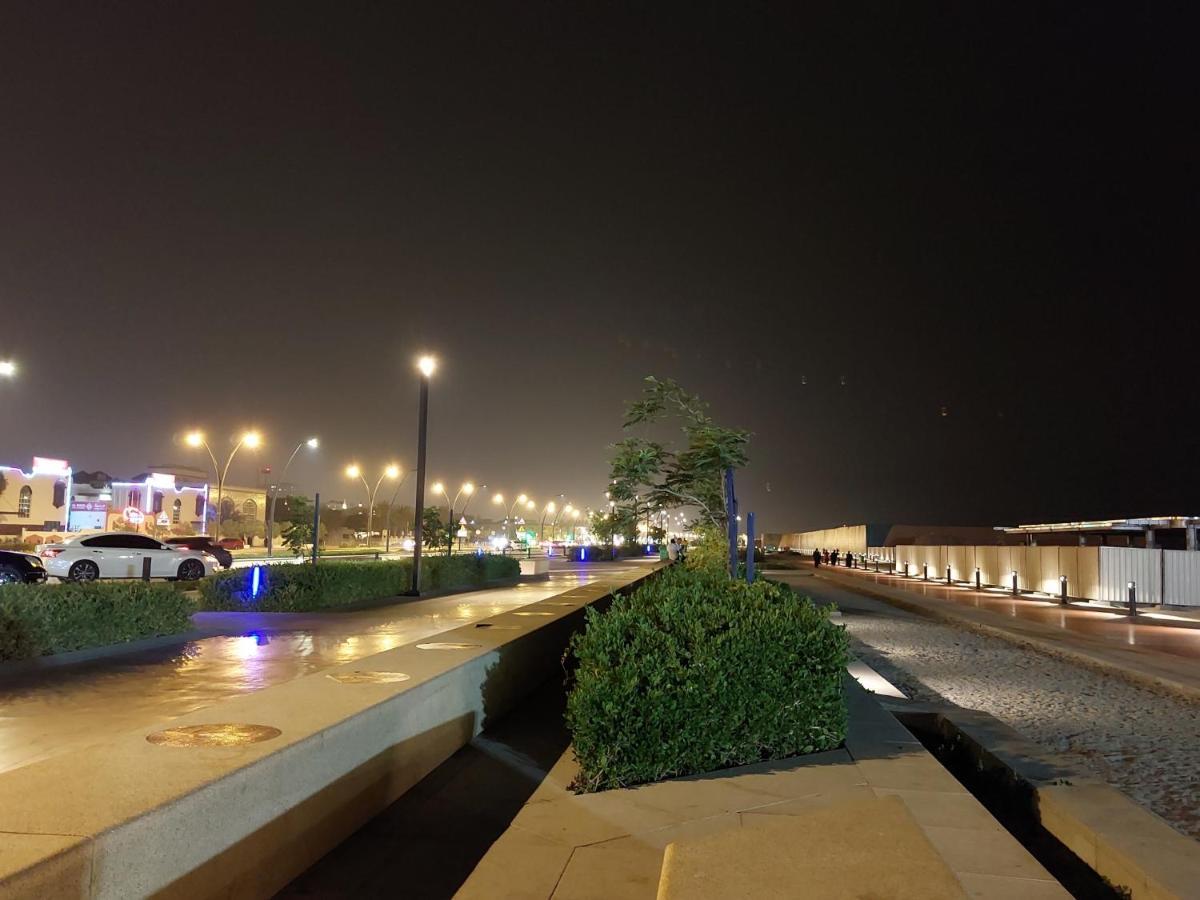 Al Corniche * Sharjah